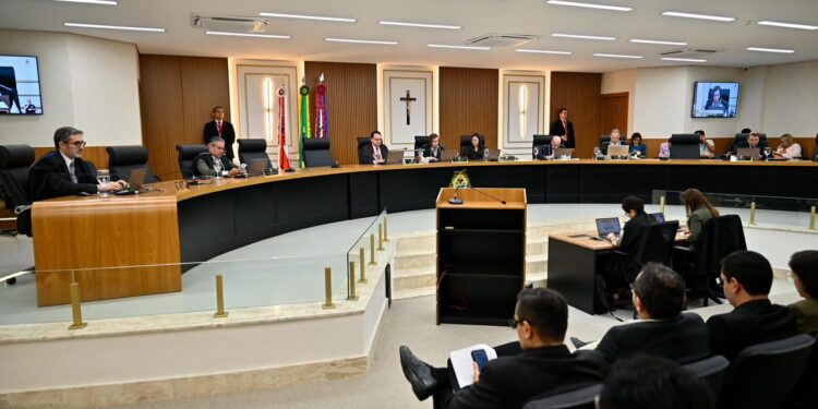 Gestora do Fundo de Educação de Humaitá é multada pelo TCE-AM após irregularidades