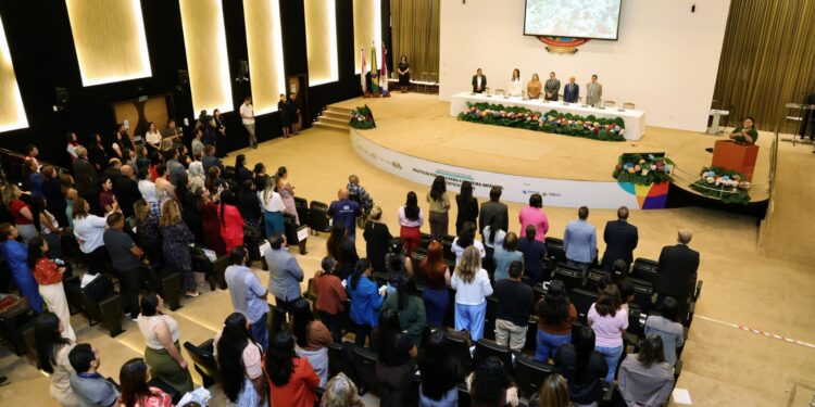 Em seminário do MEC, TCE-AM reforça papel orientador nas políticas para a primeira infância