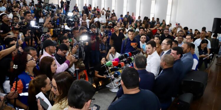 Prefeito Renato Junior anuncia novos gestores da Controladoria, Ouvidoria, Ageman e IMMU e estrutura primeiro escalão do município